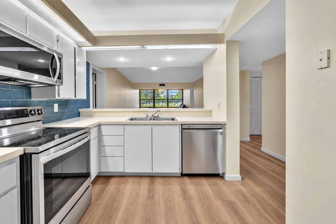 3650 Whitehall Drive, Unit 202, West Palm Beach, FL 33401 Photo