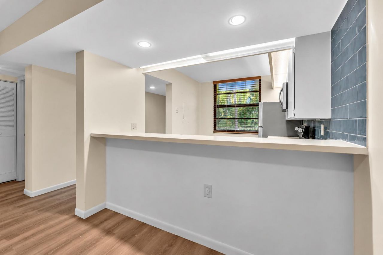 3650 Whitehall Drive, Unit 202, West Palm Beach, FL 33401 Photo