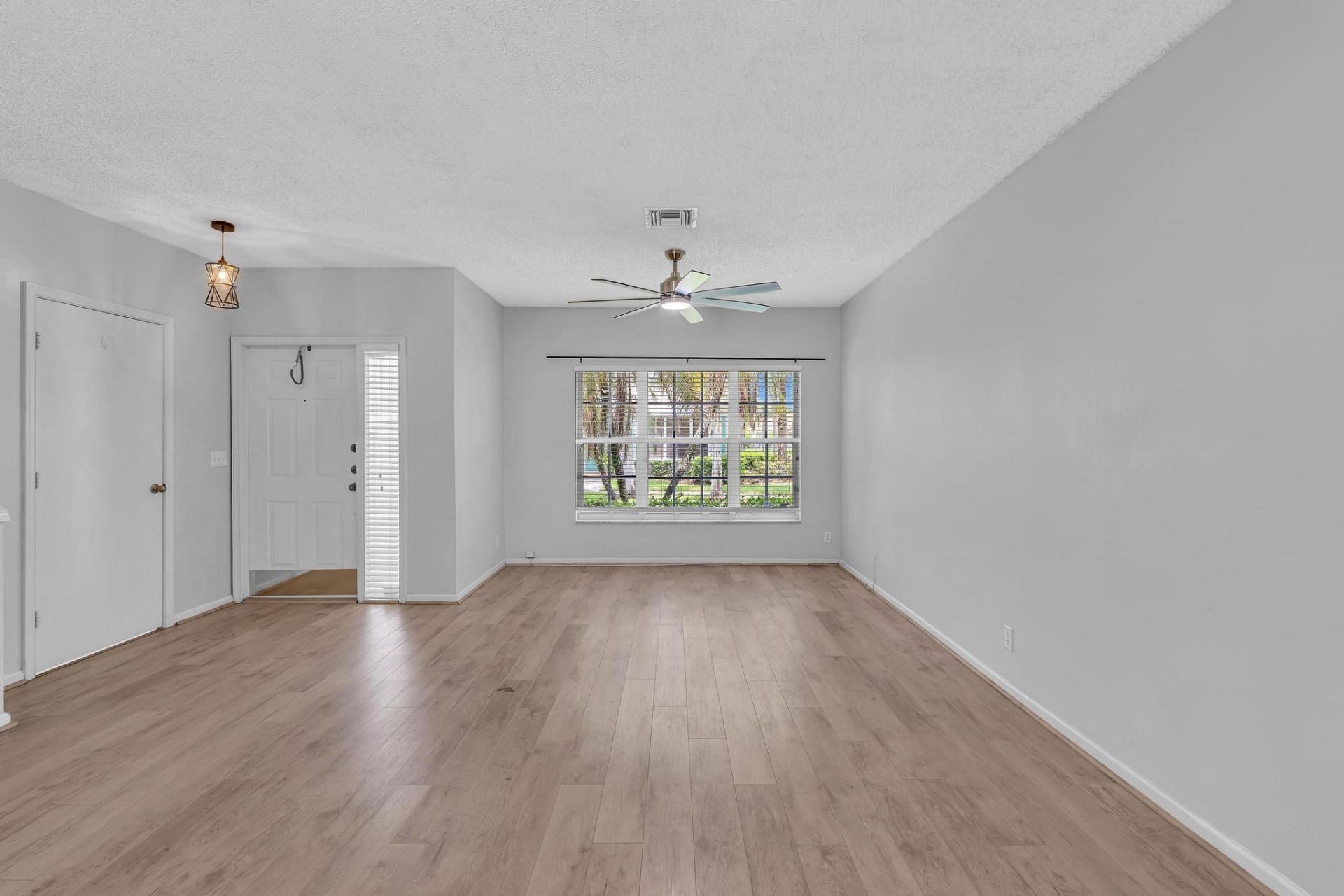 10881 Sea Hibiscus Lane, Tamarac, FL 33321 Photo