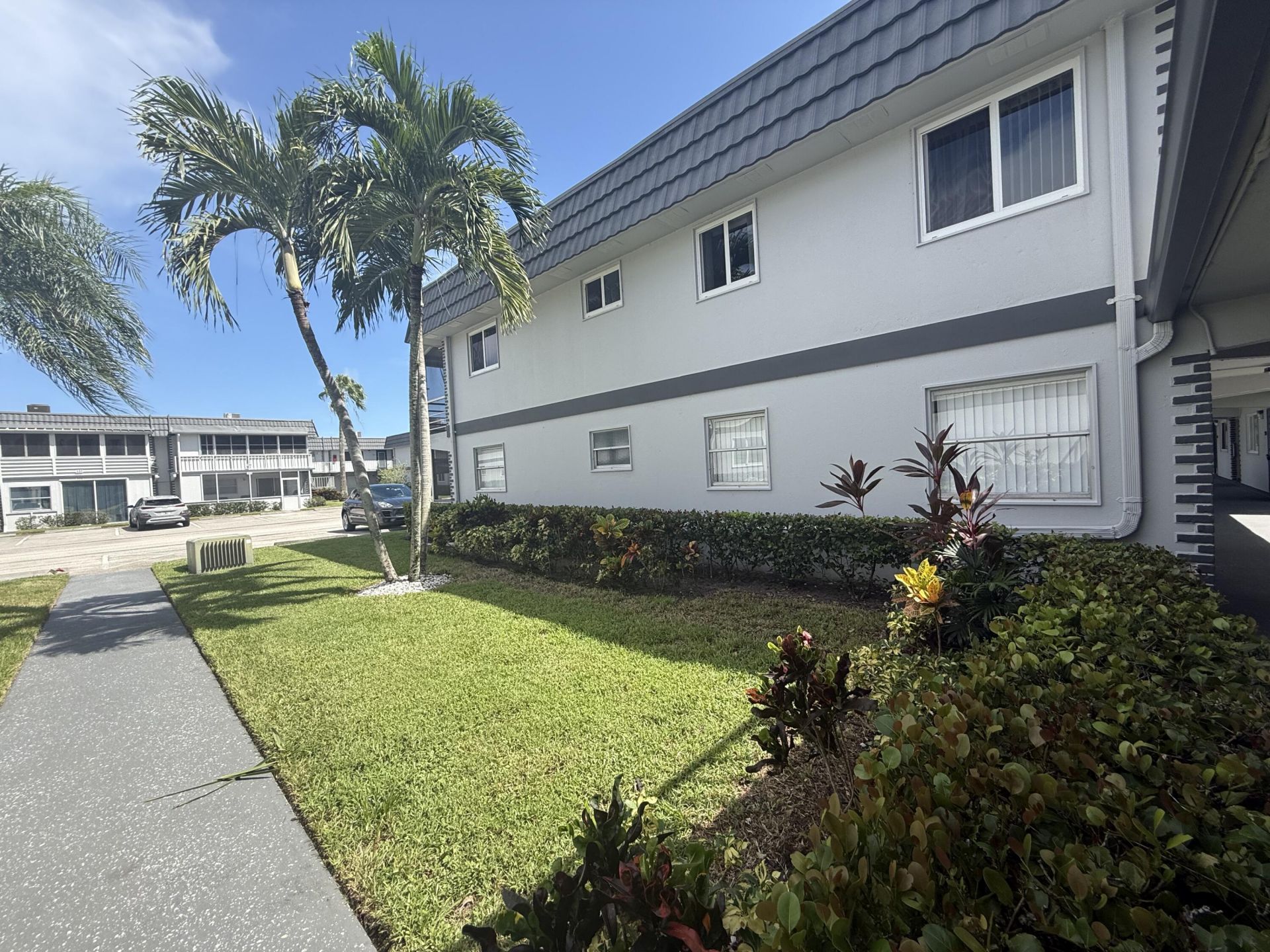 376 Saxony H, Delray Beach, FL 33484 Photo