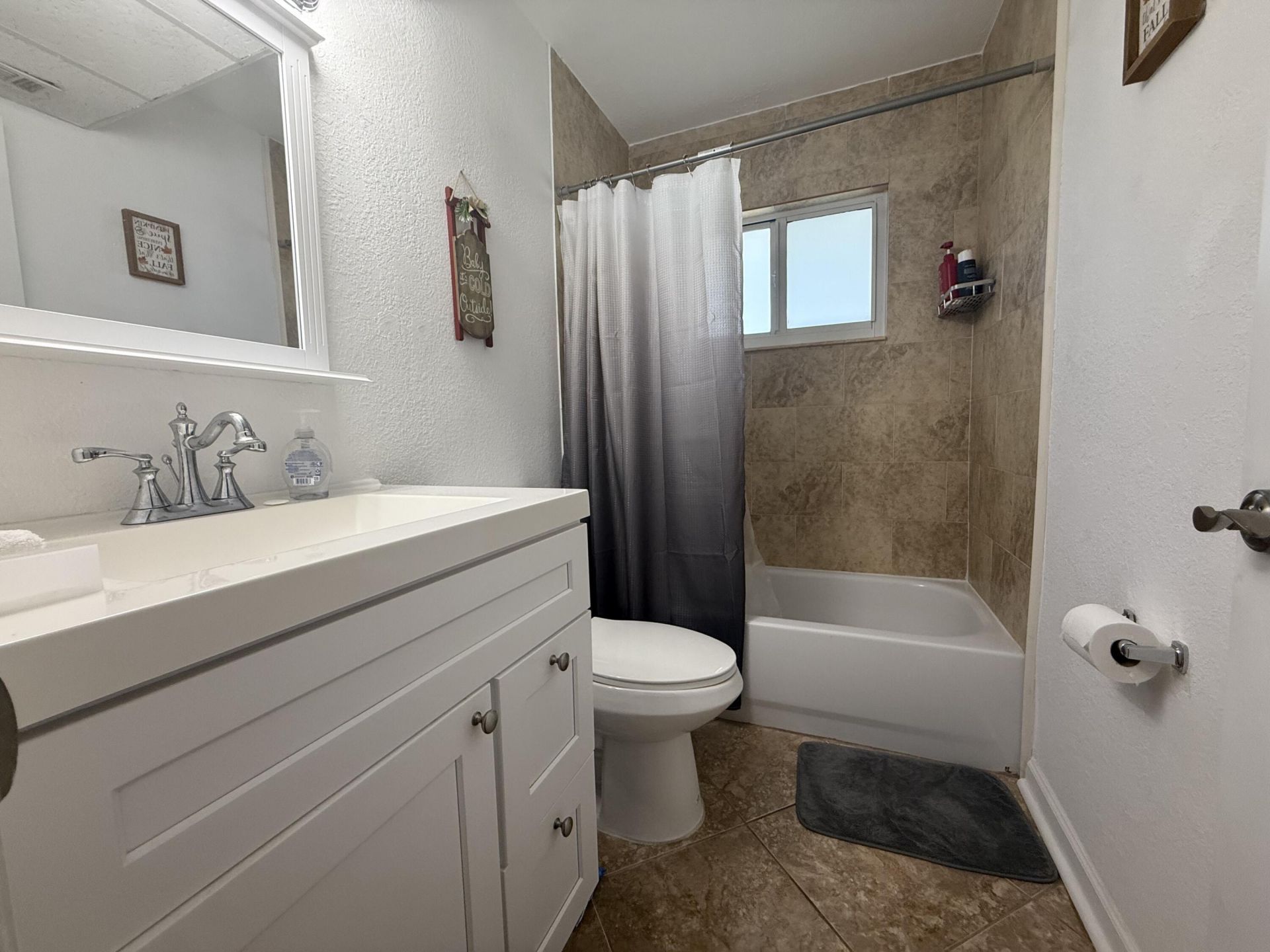 376 Saxony H, Delray Beach, FL 33484 Photo