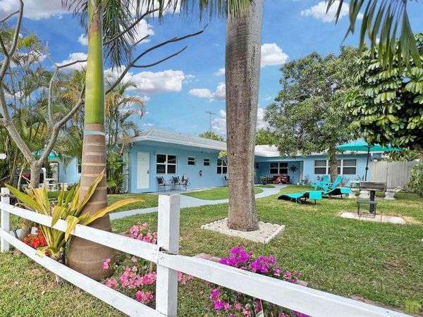 2695 SE 1ST Court, Unit 1, Pompano Beach, FL 33062