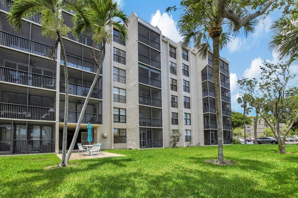 14 Royal Palm Way, Unit 5050, Boca Raton, FL 33432 Photo