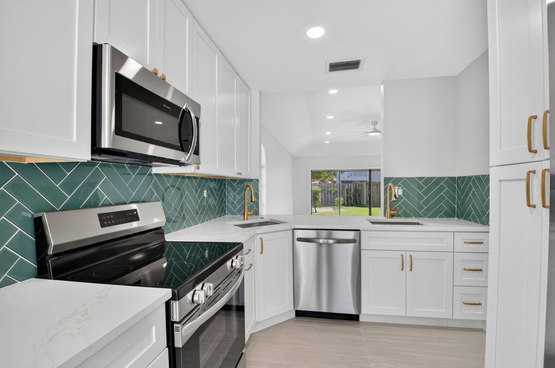 4398 NE 5th Avenue, Boca Raton, FL 33431 Photo
