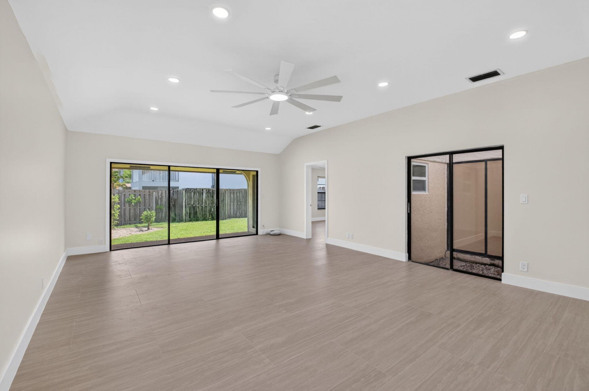 4398 NE 5th Avenue, Boca Raton, FL 33431 Photo