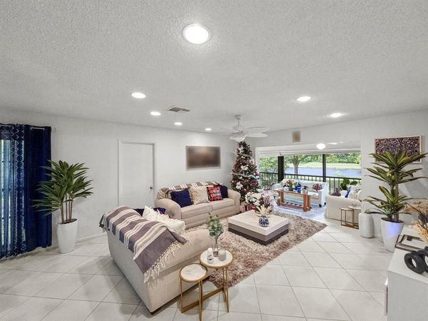 9286 Vista Del Lago, Unit B, Boca Raton, FL 33428