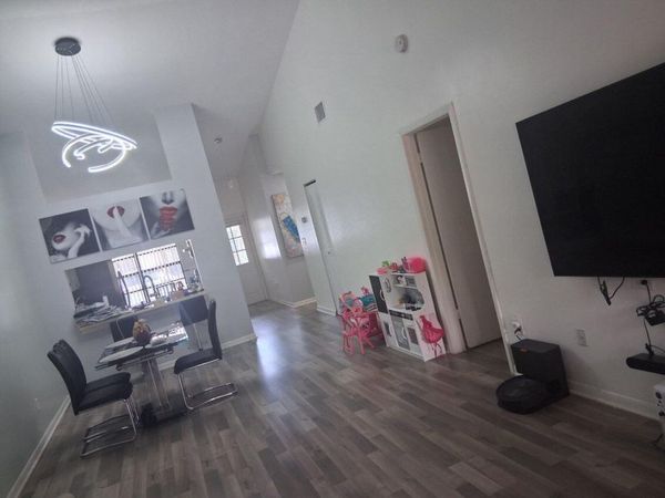 1200 PARKSIDE GREEN Drive, Unit E, Greenacres, FL 33415