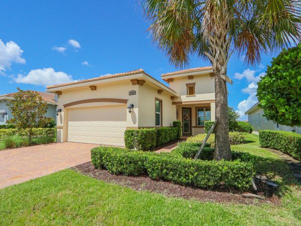 8942 SW PEPOLI Way, Port St. Lucie, FL 34987