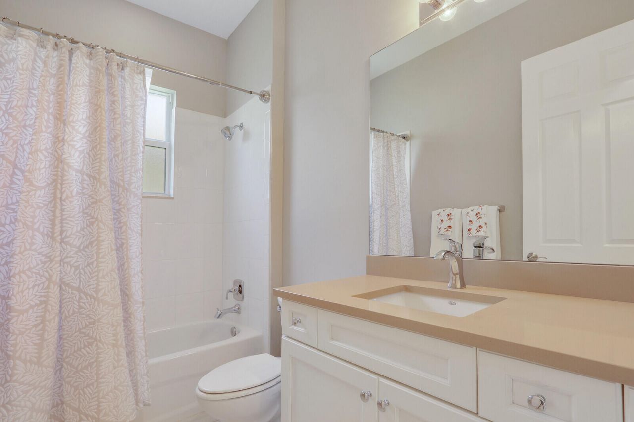 8942 SW Pepoli Way, Port Saint Lucie, FL 34987 Photo