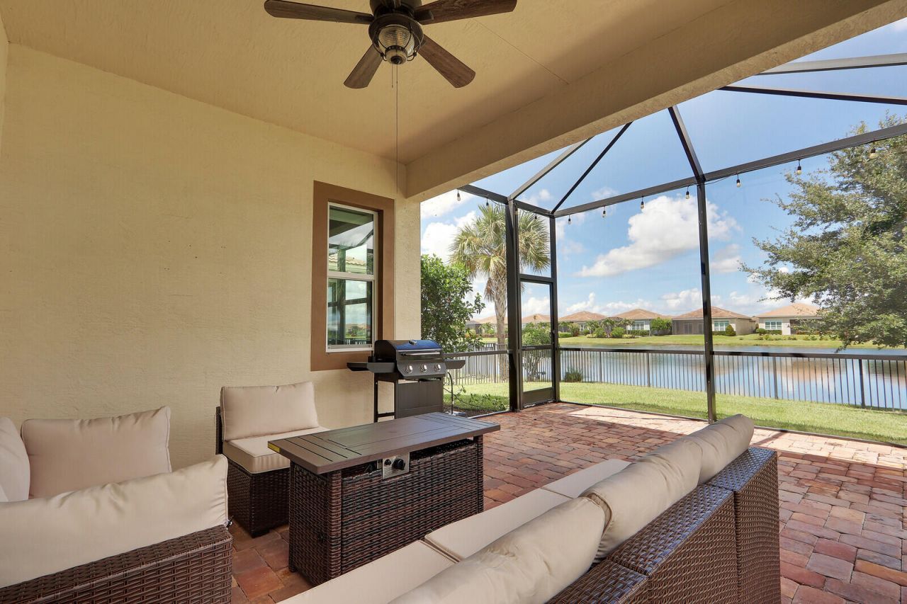 8942 SW Pepoli Way, Port Saint Lucie, FL 34987 Photo