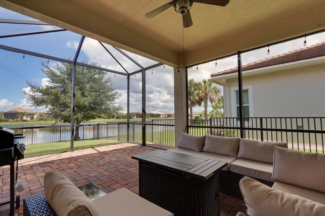8942 SW Pepoli Way, Port Saint Lucie, FL 34987 Photo