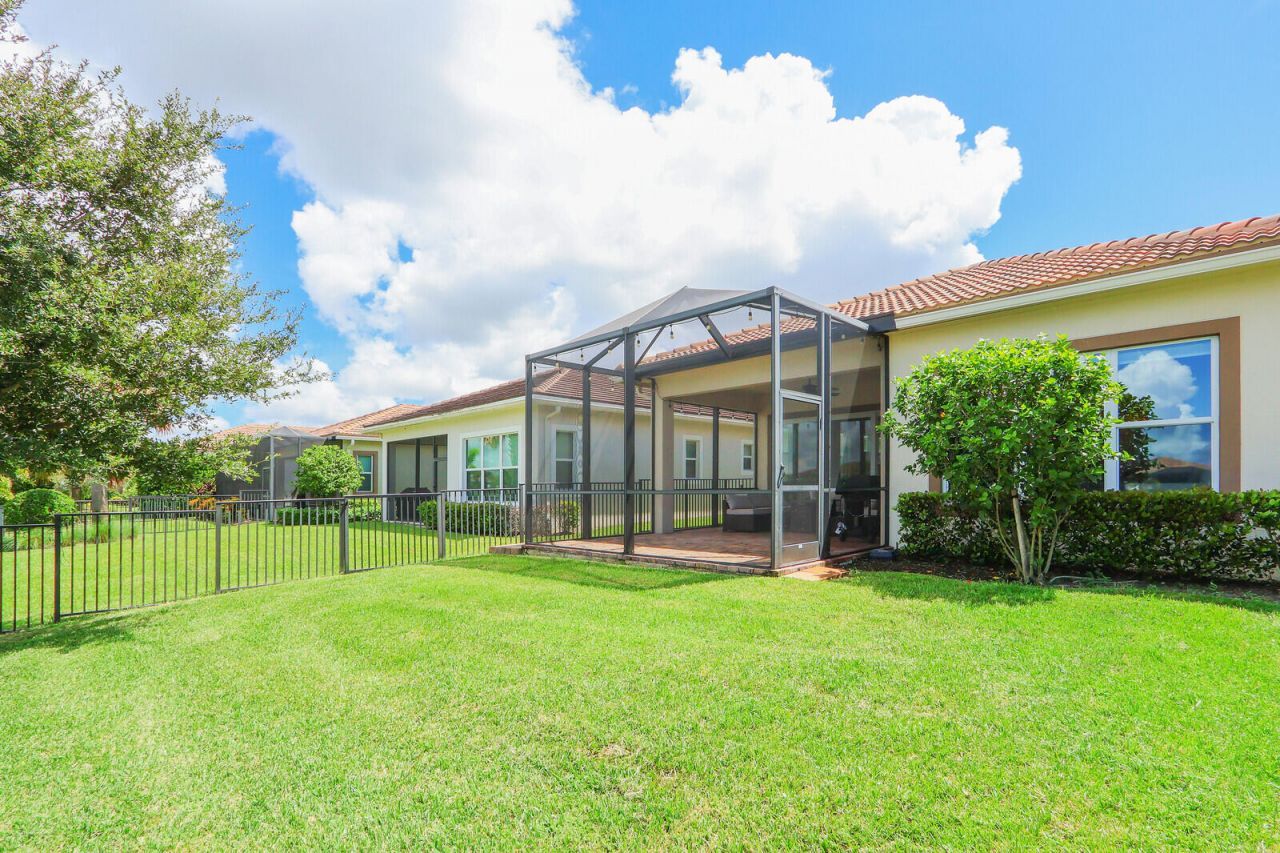 8942 SW Pepoli Way, Port Saint Lucie, FL 34987 Photo