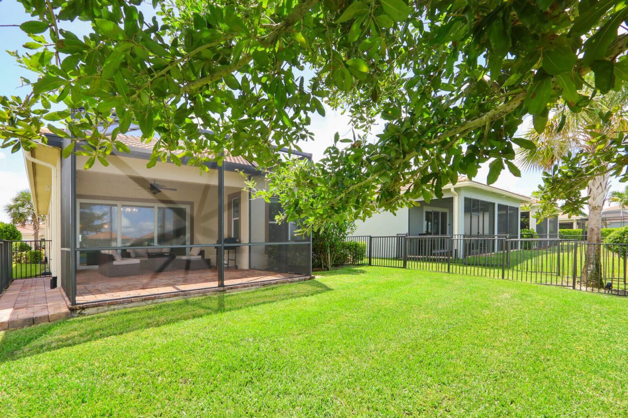 8942 SW Pepoli Way, Port Saint Lucie, FL 34987 Photo