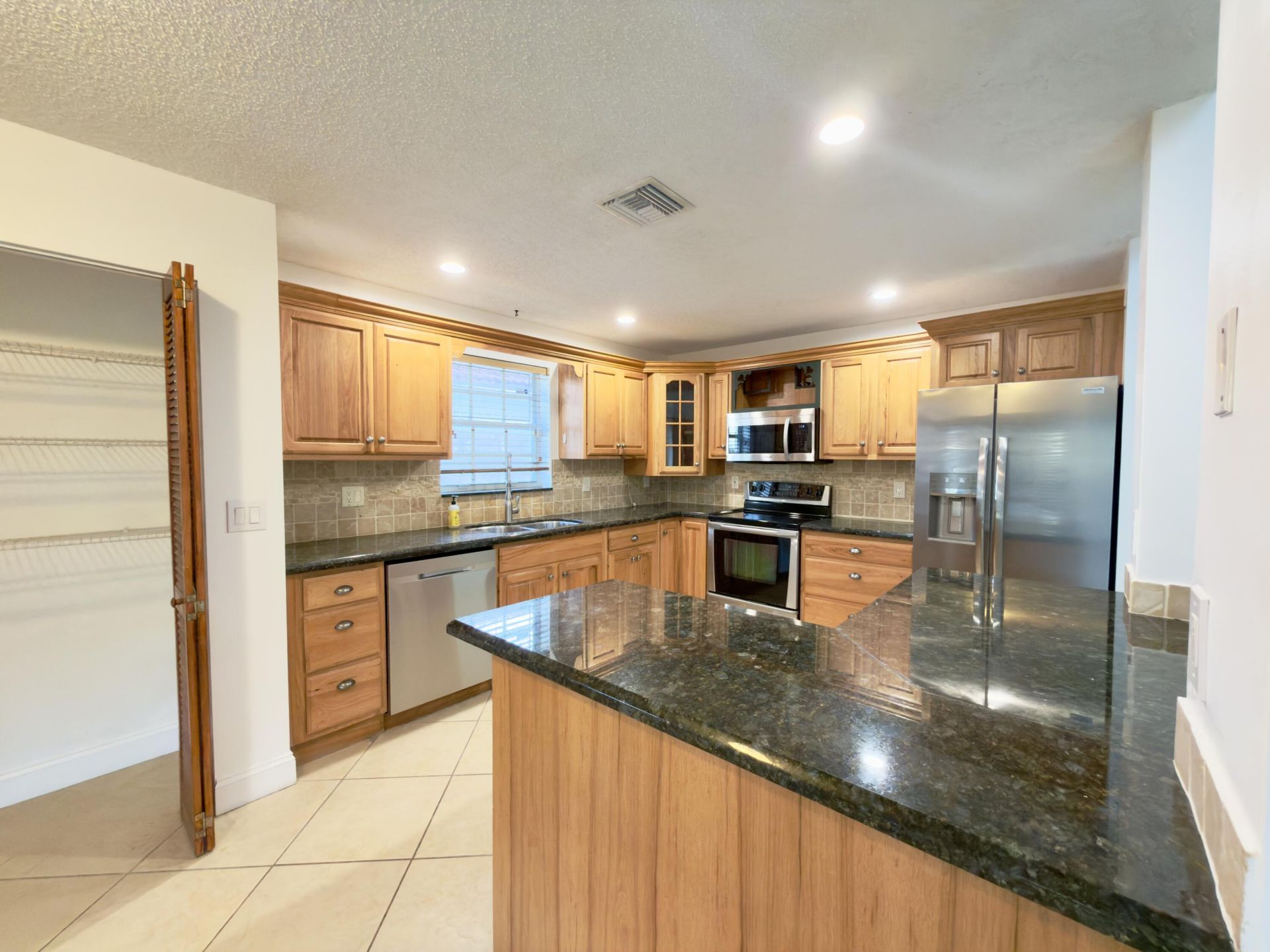 3154 NW 72nd Avenue, Margate, FL 33063 Photo
