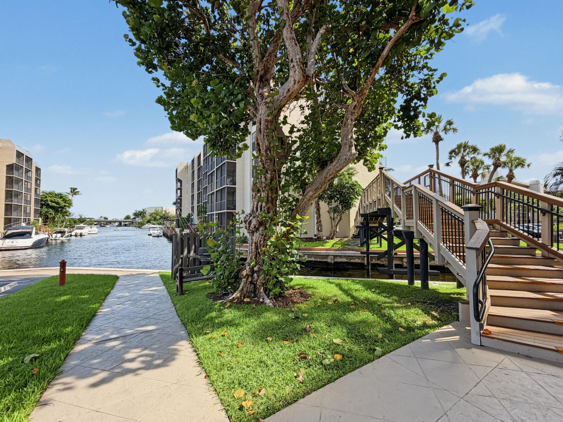 9 Royal Palm Way, Unit 3060, Boca Raton, FL 33432 Photo