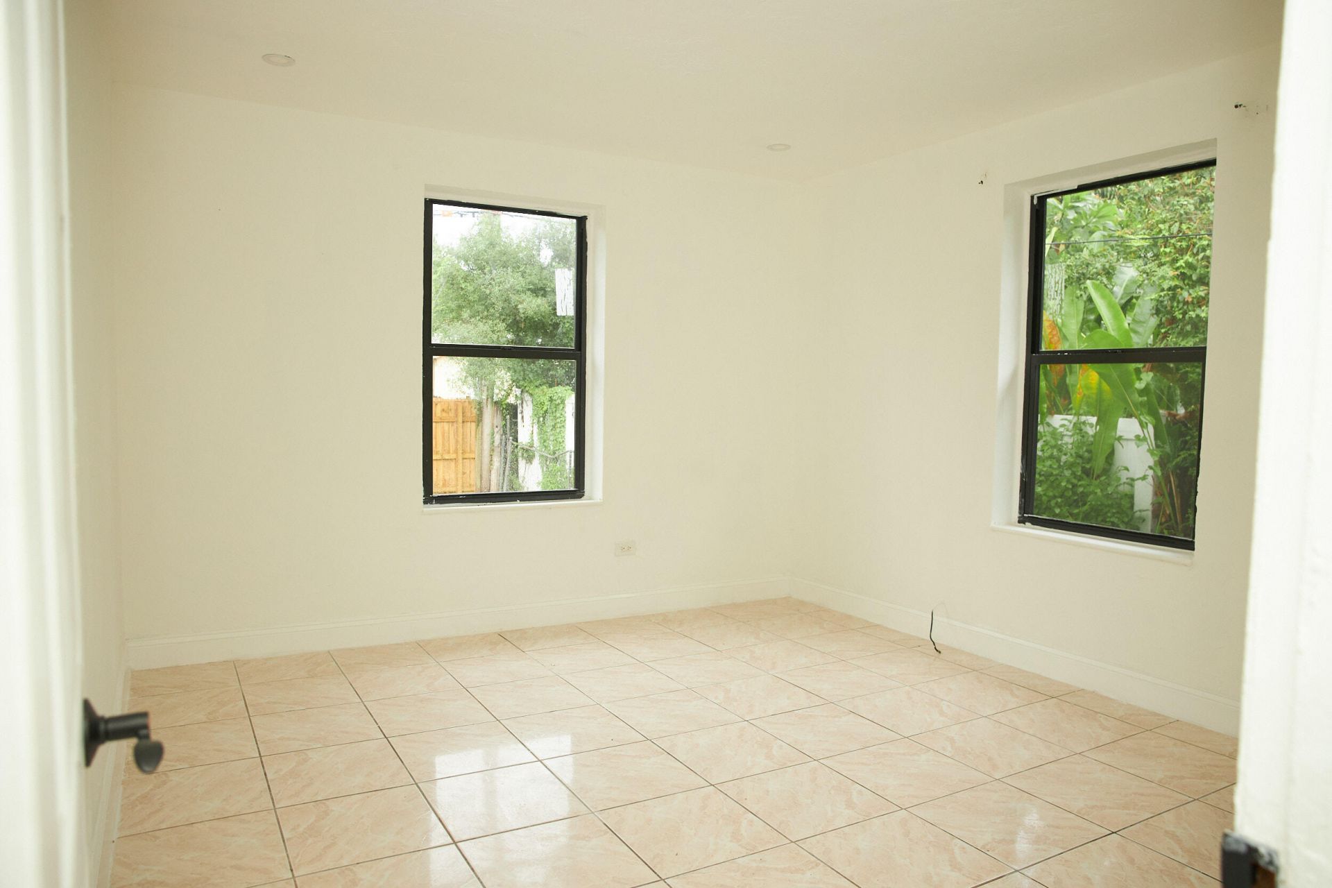 25 NE 43rd Street, Miami, FL 33137 Photo