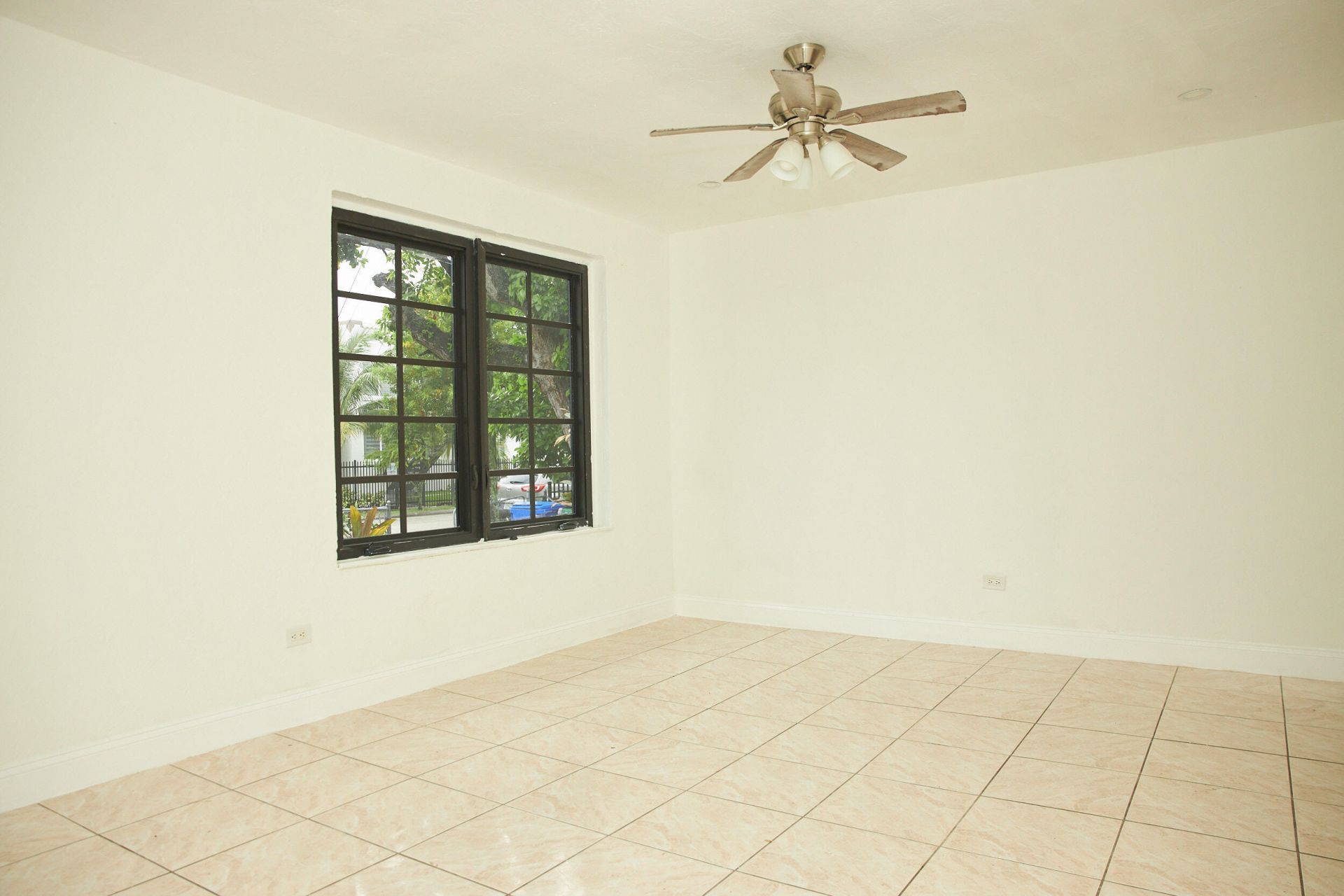 25 NE 43rd Street, Miami, FL 33137 Photo