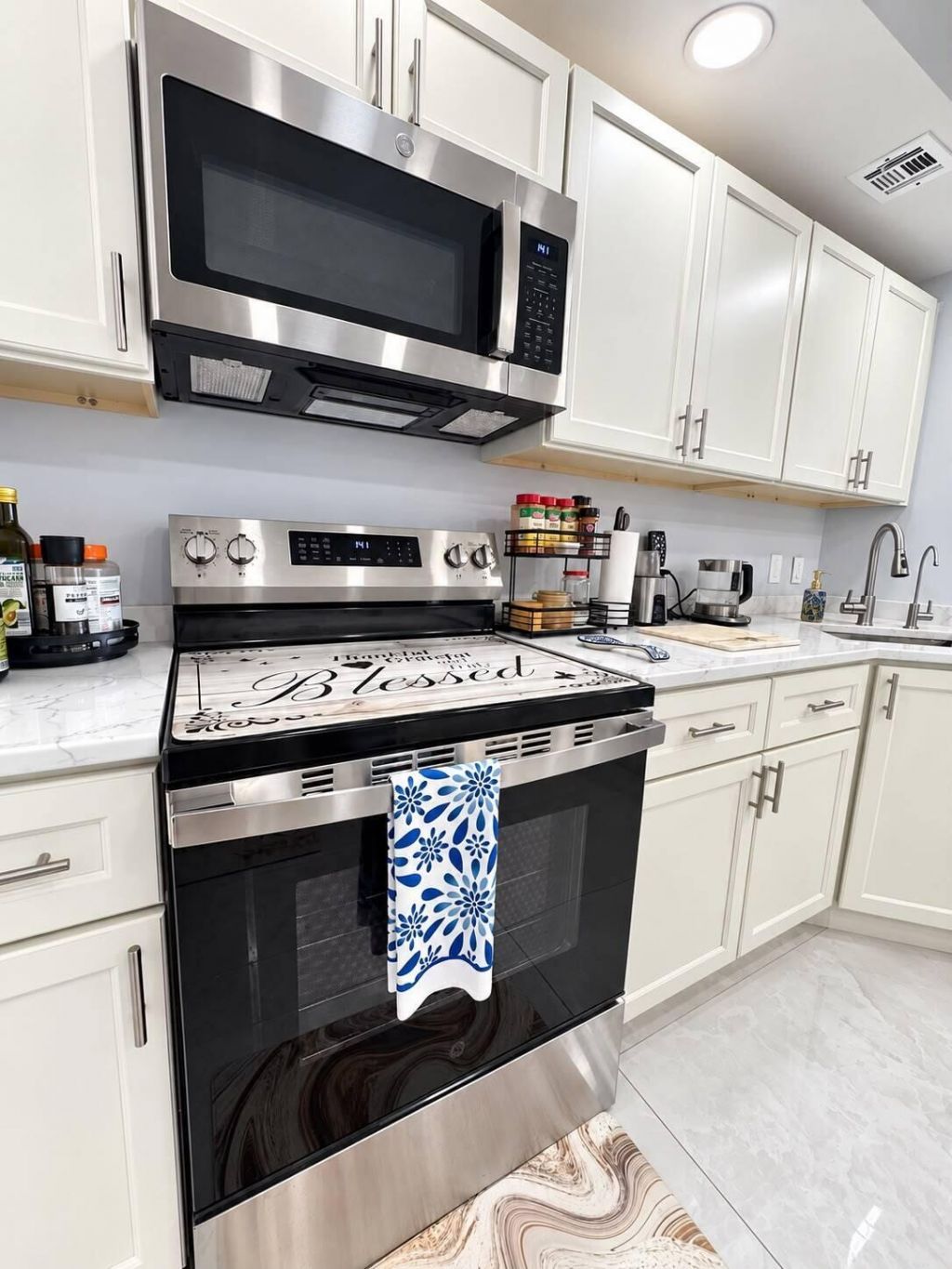 427 Golden Isles Drive, Unit 10D, Hallandale Beach, FL 33009 Photo