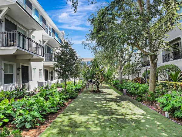 54 Atlantic Grove Way, Delray Beach, FL 33444