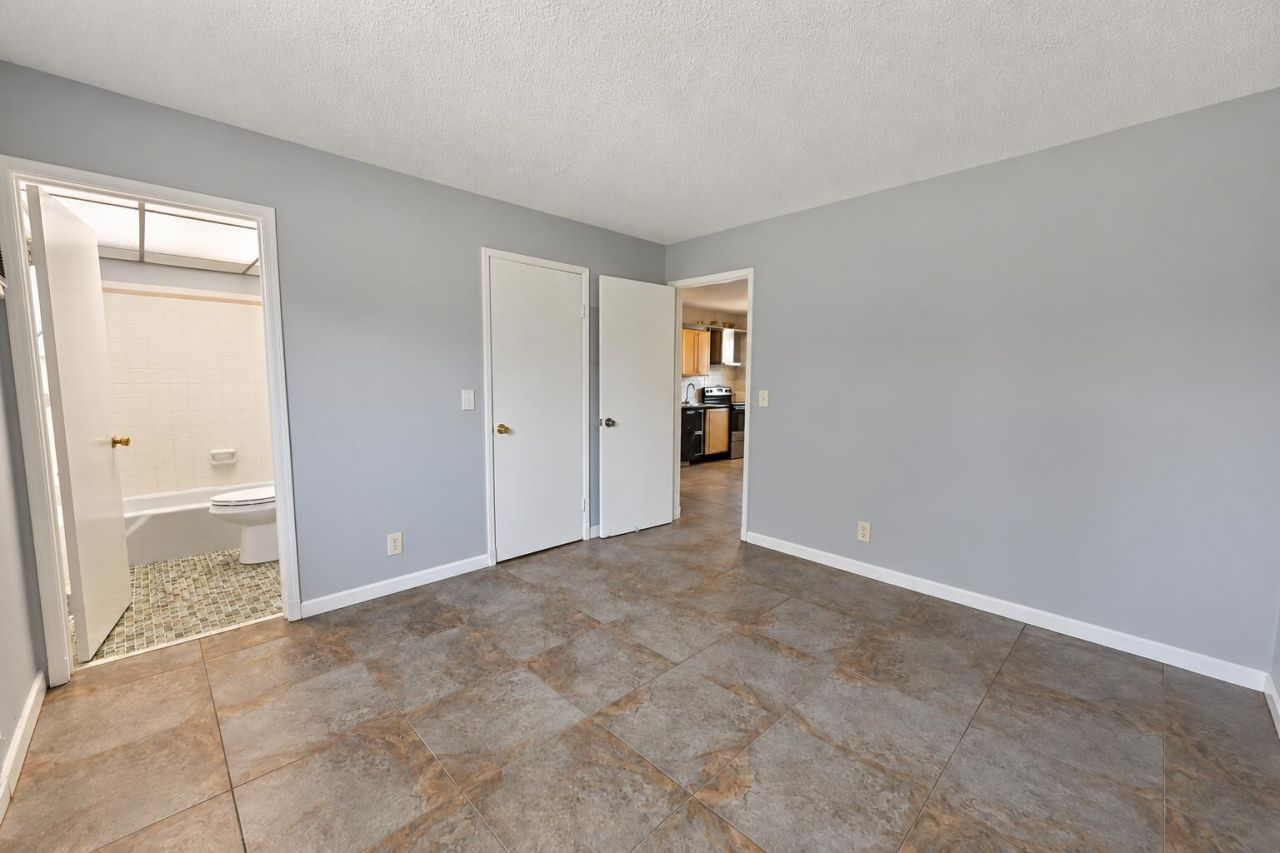 220 Lucerne Avenue, Unit 3, Lake Worth Beach, FL 33460 Photo