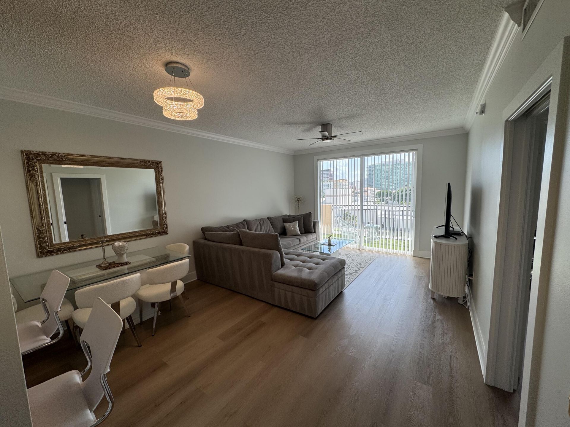 616 Clearwater Park Road, Unit 805, West Palm Beach, FL 33401 Photo