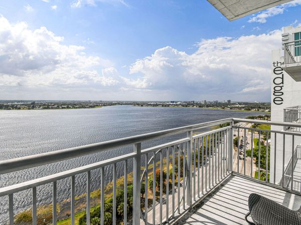 300 S Australian Avenue, Unit 1512, West Palm Beach, FL 33401