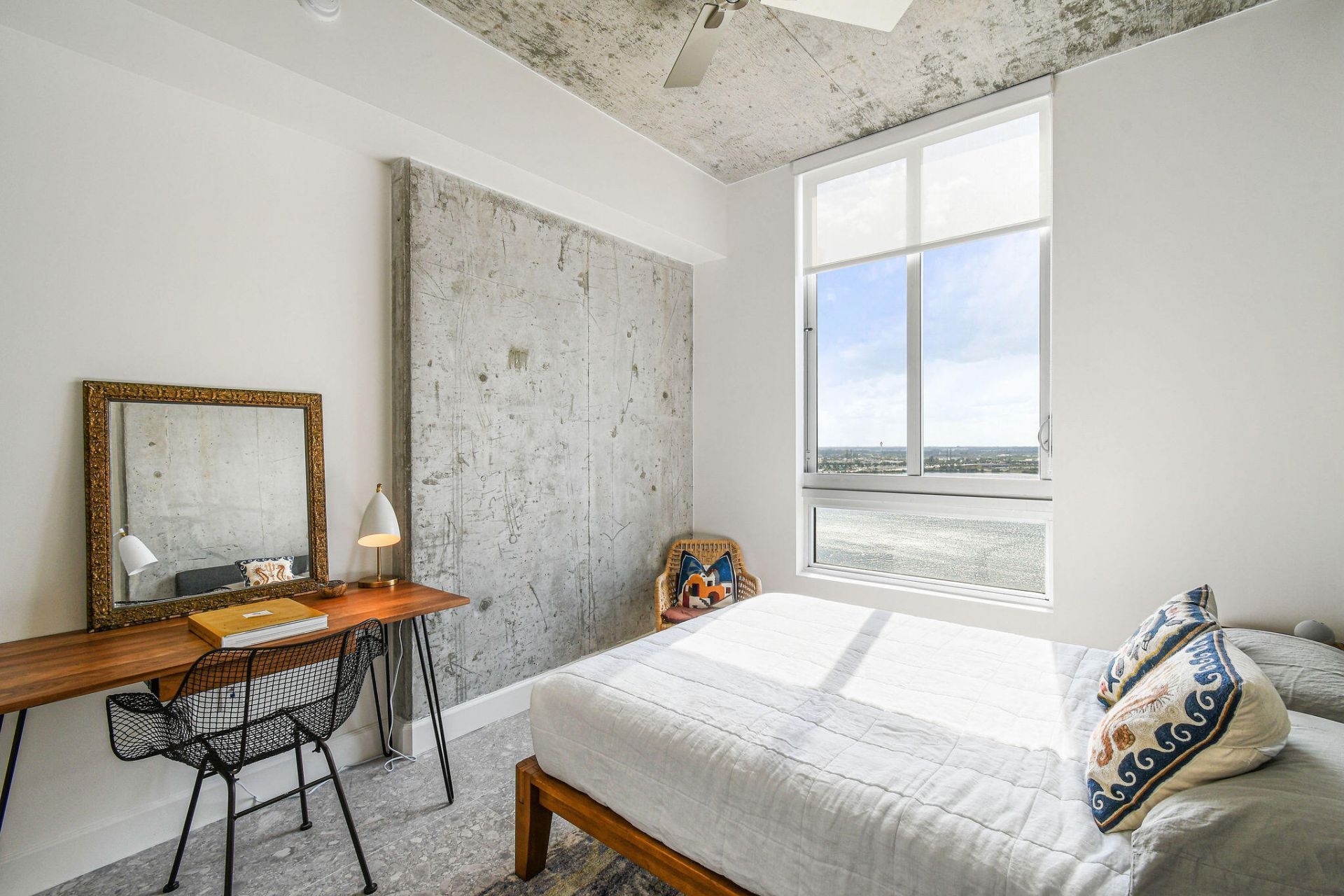 300 S Australian Avenue, Unit 1512, West Palm Beach, FL 33401 Photo