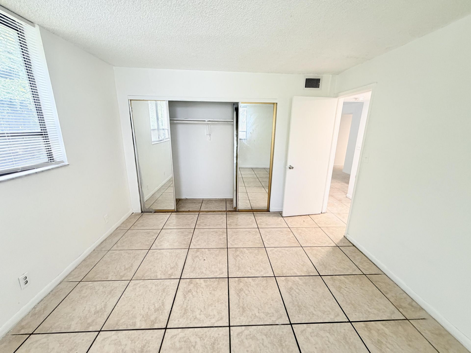 1720 N Congress Avenue, Unit 205, West Palm Beach, FL 33401 Photo