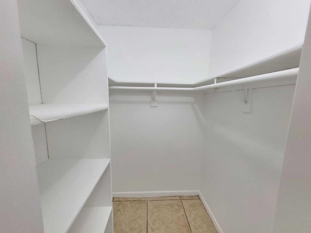 1720 N Congress Avenue, Unit 205, West Palm Beach, FL 33401 Photo