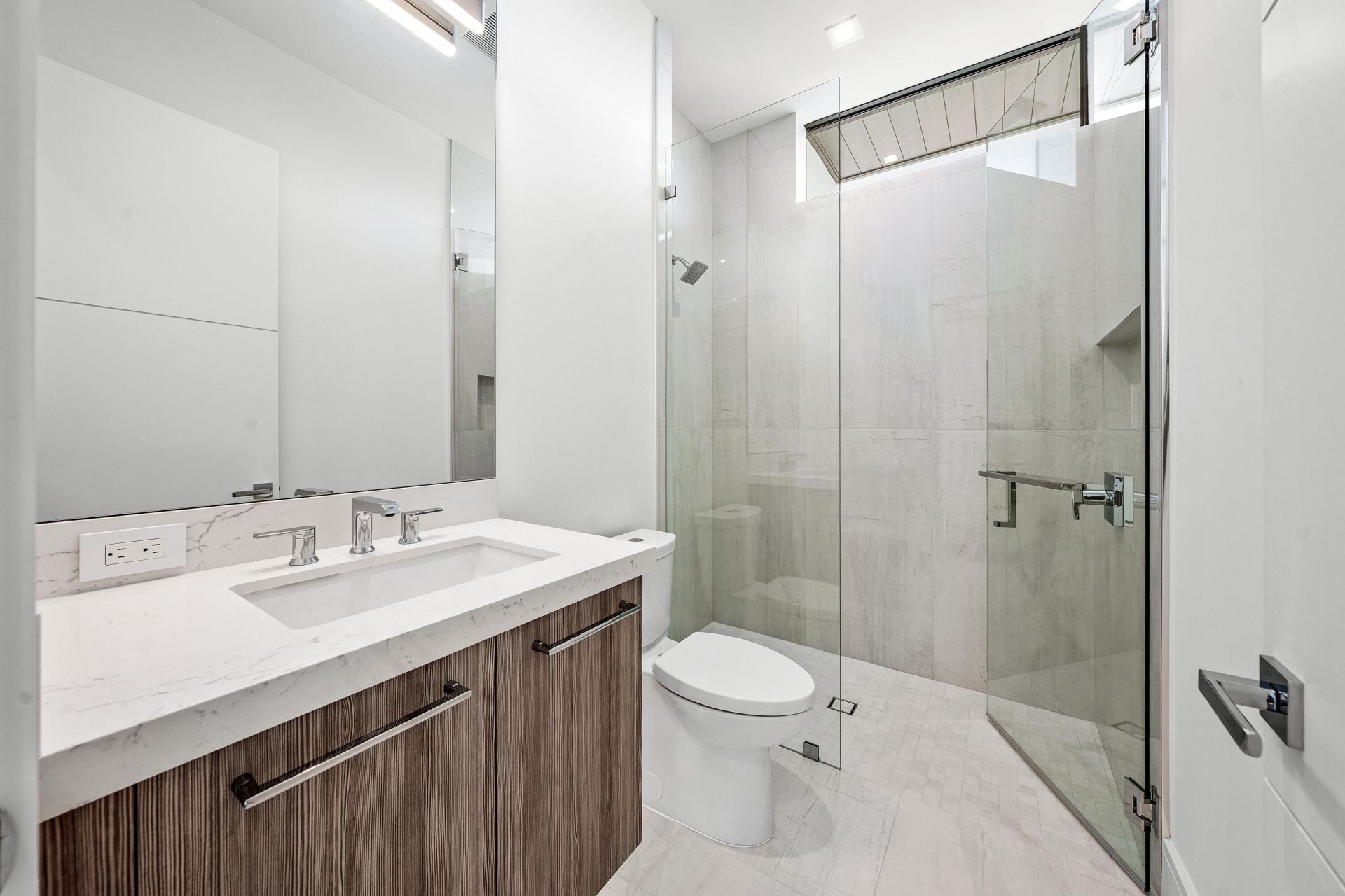 326 NE Wavecrest Way, Boca Raton, FL 33432 Photo