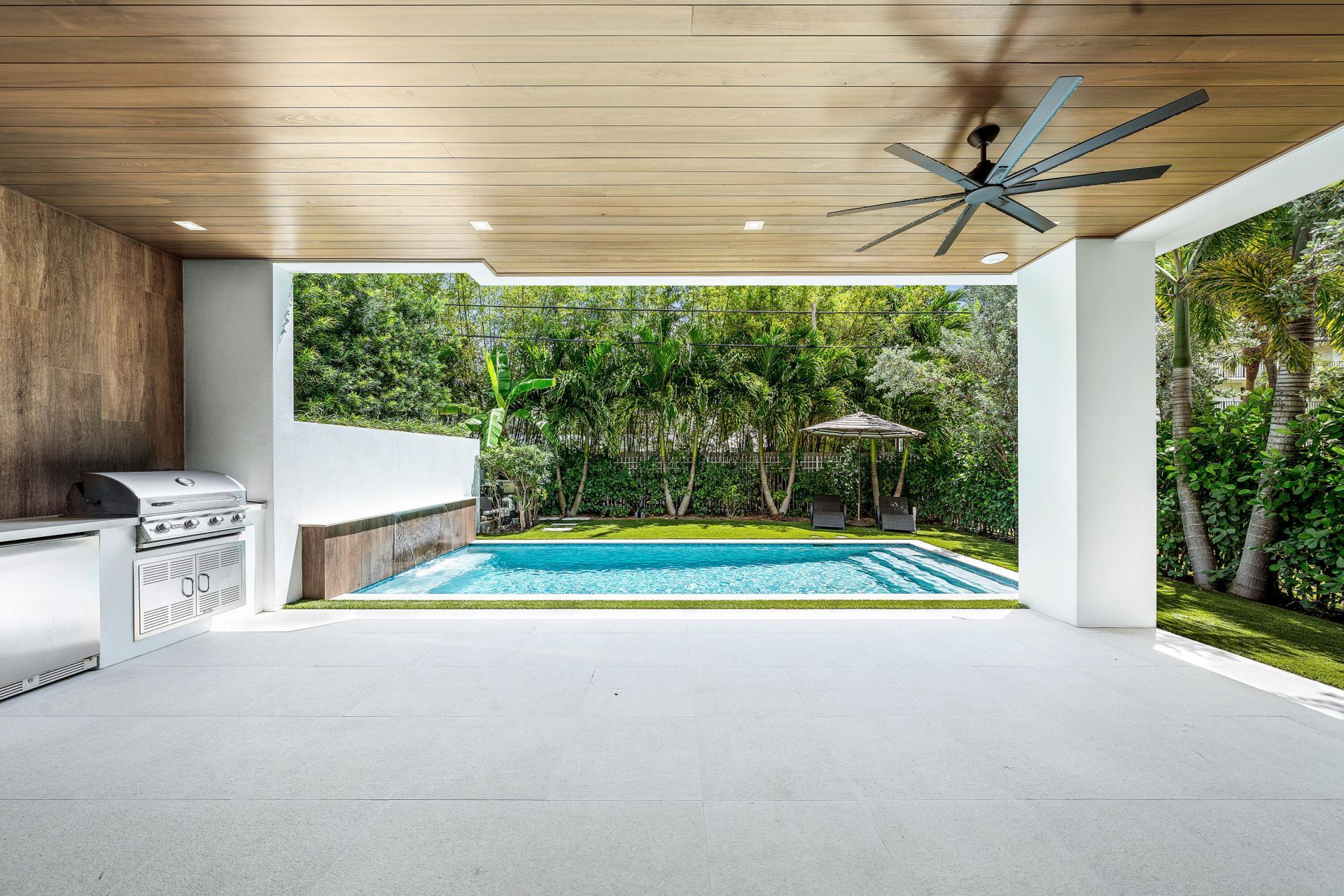 326 NE Wavecrest Way, Boca Raton, FL 33432 Photo