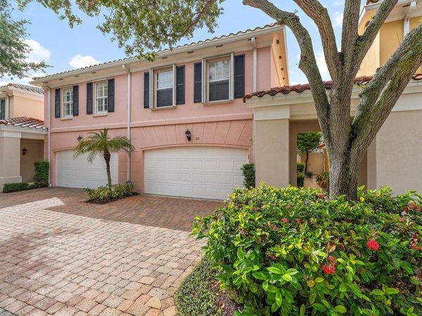 58 Tall Oaks Circle, Tequesta, FL 33469