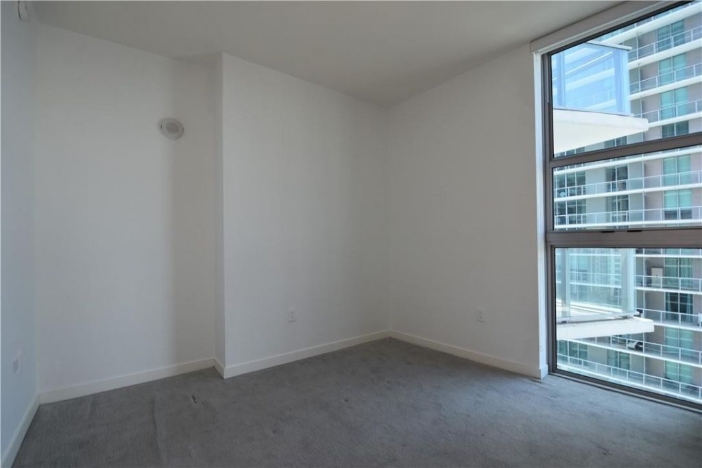 1100 S Miami Avenue, Unit 2204, Miami, FL 33130 Photo