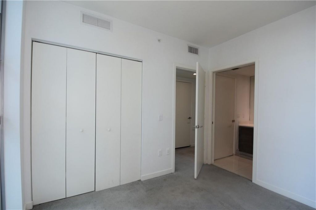 1100 S Miami Avenue, Unit 2204, Miami, FL 33130 Photo