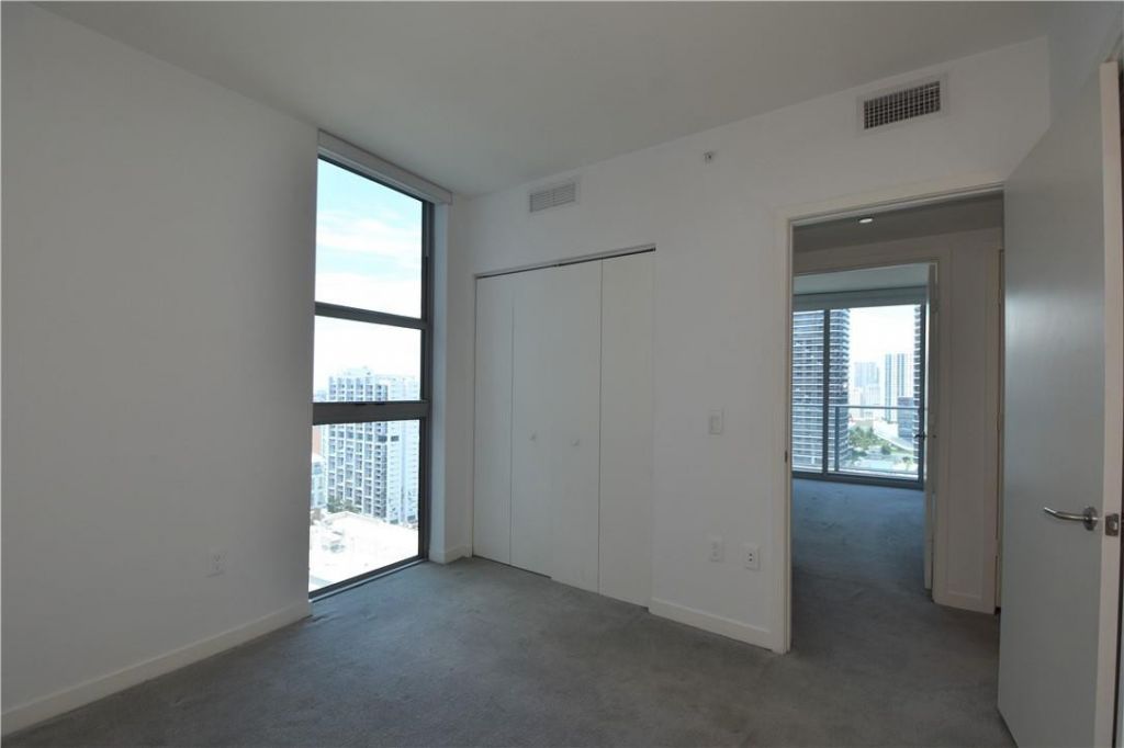 1100 S Miami Avenue, Unit 2204, Miami, FL 33130 Photo