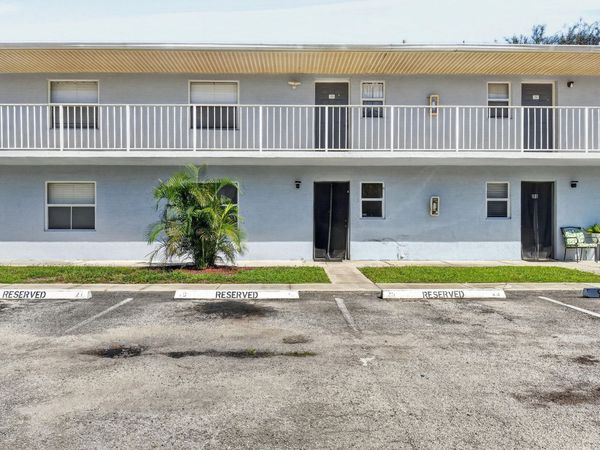 617 IXORIA Avenue, Unit 23, Fort Pierce, FL 34982
