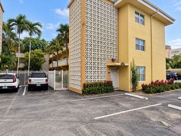 815 Middle River Drive, Unit 110, Fort Lauderdale, FL 33304