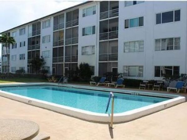 4500 N FLAGLER Drive, Unit D2, West Palm Beach, FL 33407