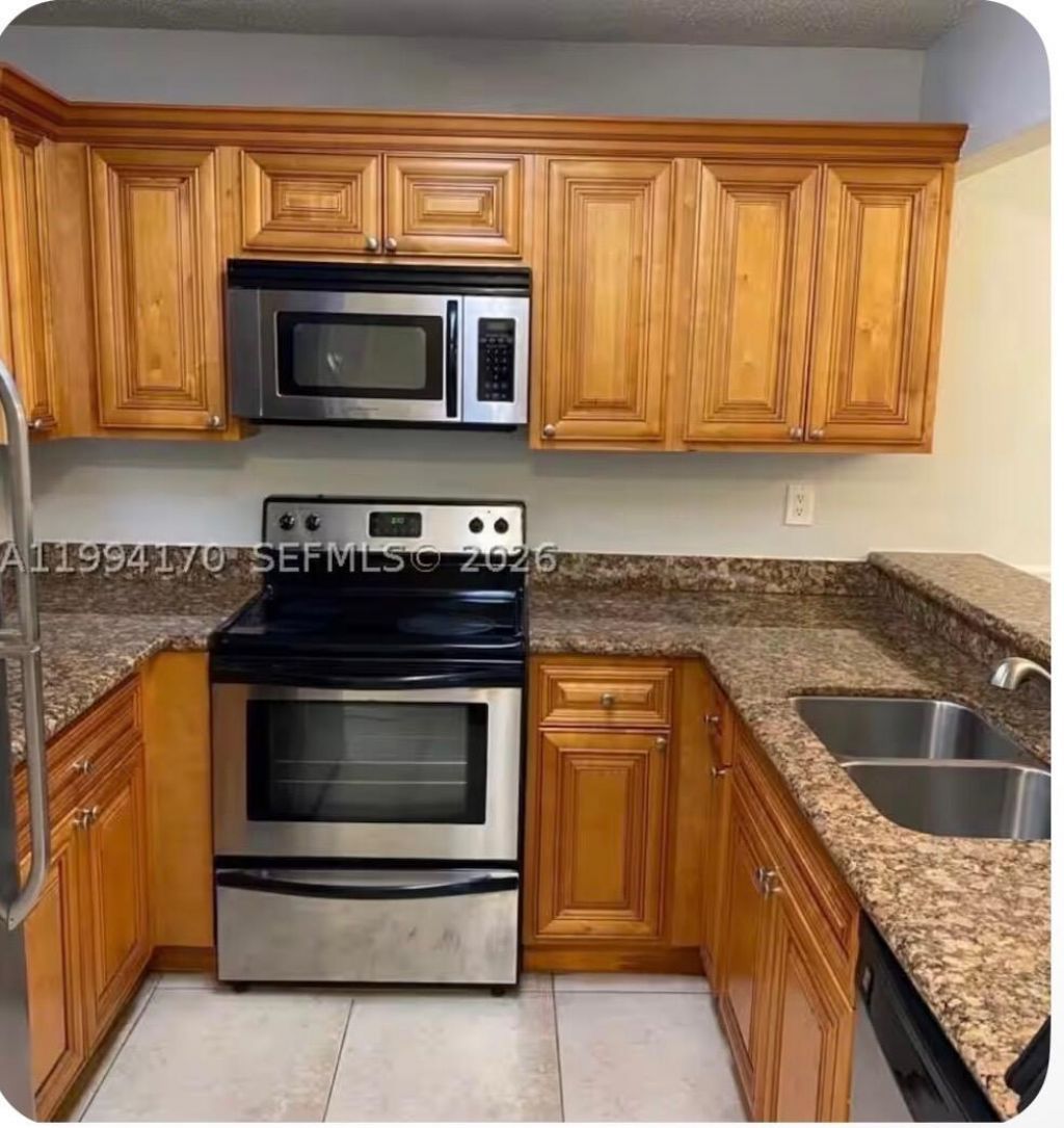 1620 Balfour Point Drive, Unit B, West Palm Beach, FL 33411 Photo