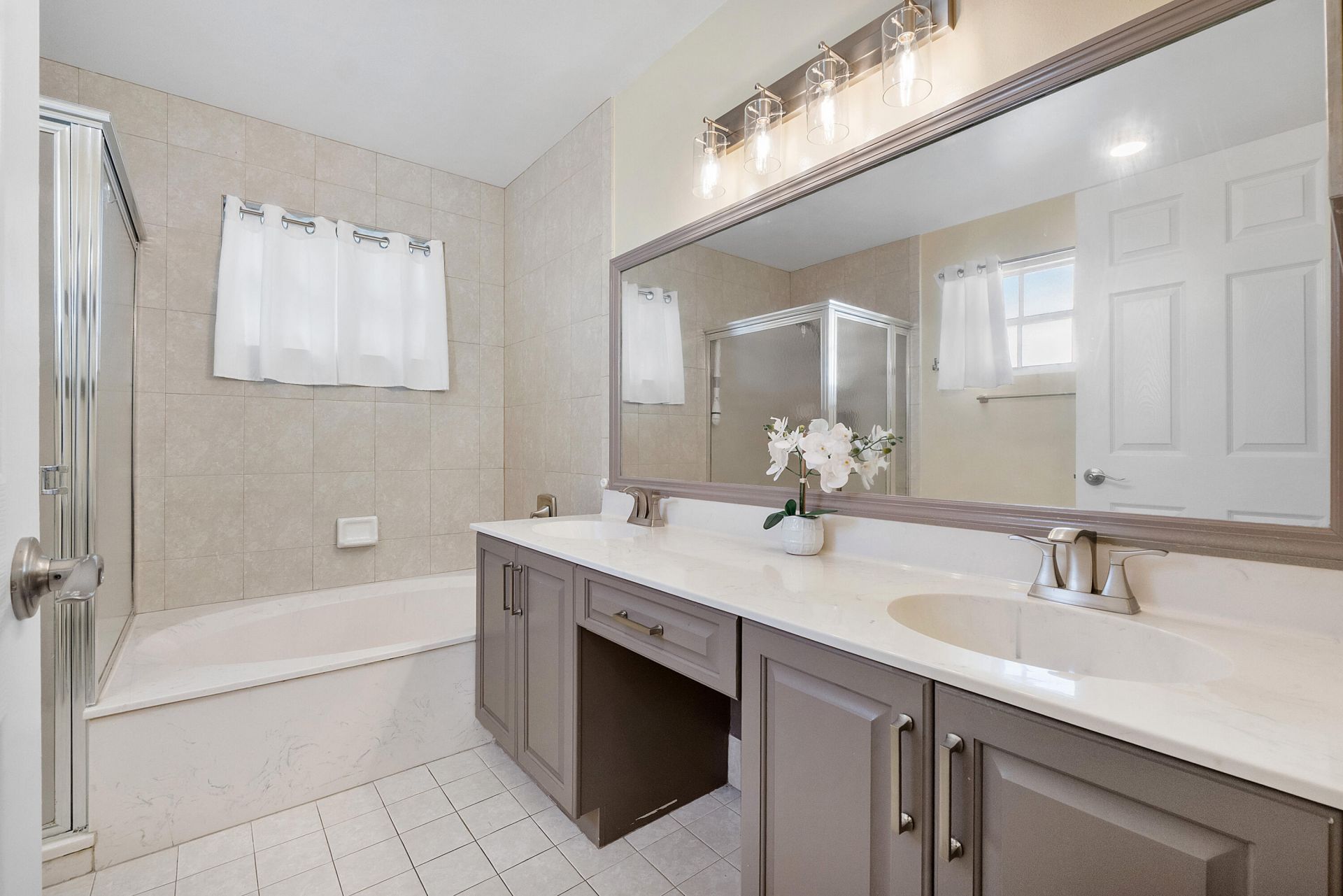 10961 NW 12th Drive, Plantation, FL 33322 Photo