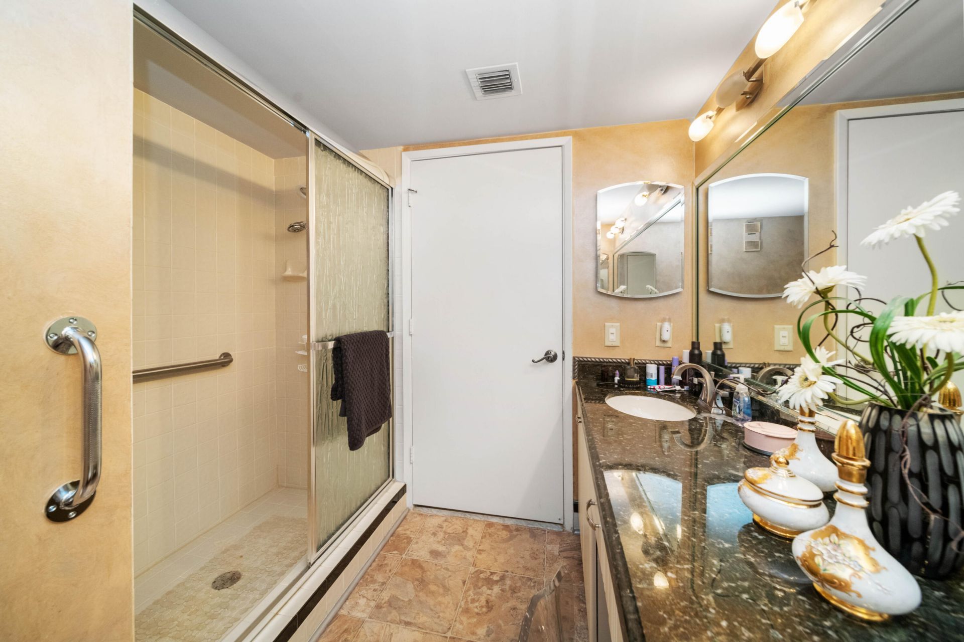 6037 Pointe Regal Circle, Unit 307, Delray Beach, FL 33484 Photo