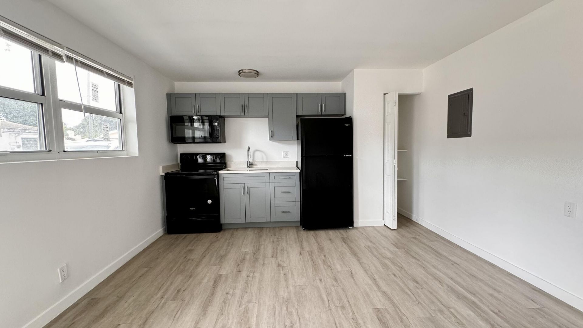 225 S F Street, Unit 7, Lake Worth Beach, FL 33460 Photo