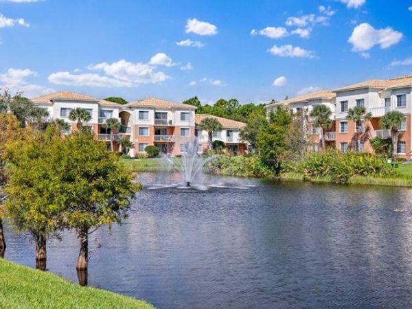9211 Myrtlewood Circle W, Palm Beach Gardens, FL 33418