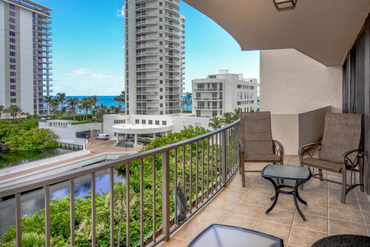 4200 N Ocean Drive, Unit 2-605, Singer Island, FL 33404 Photo