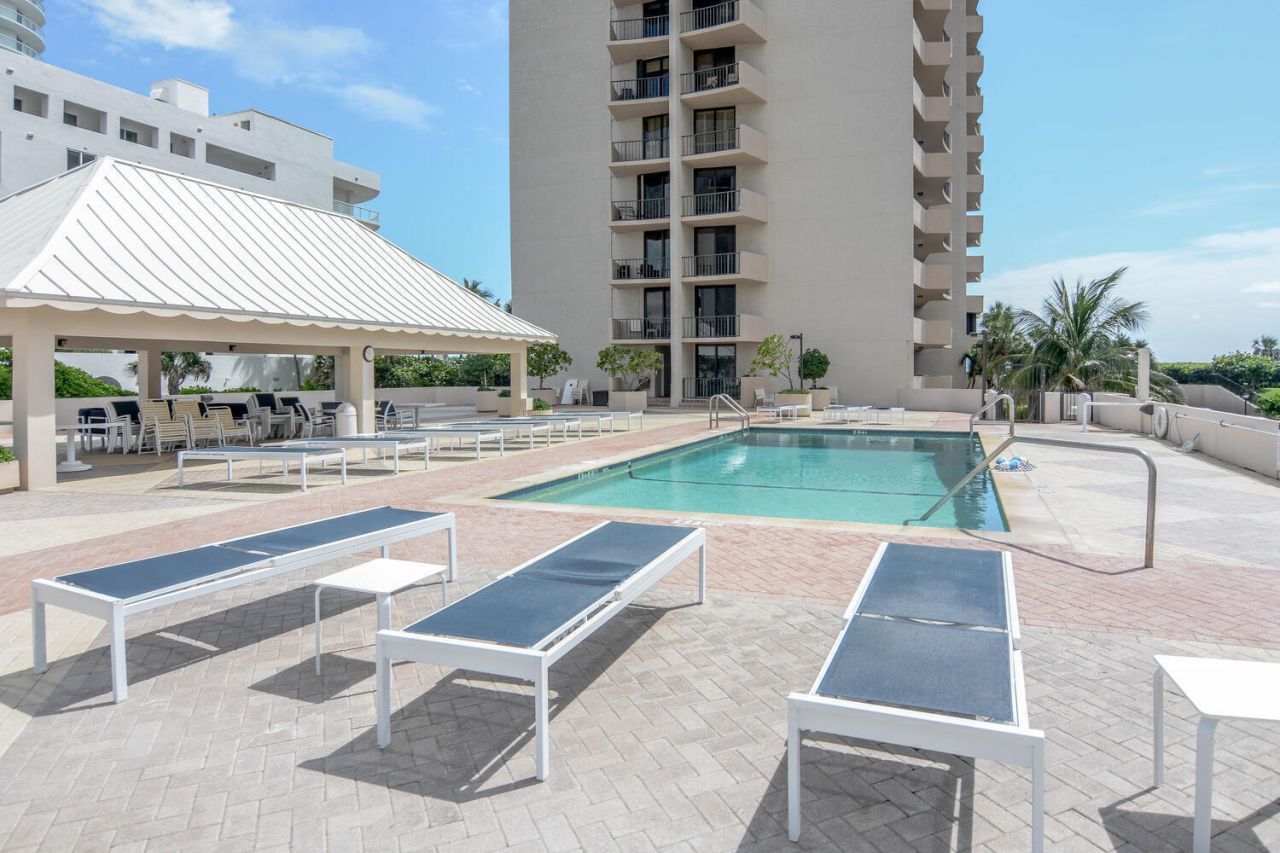 4200 N Ocean Drive, Unit 2-605, Singer Island, FL 33404 Photo