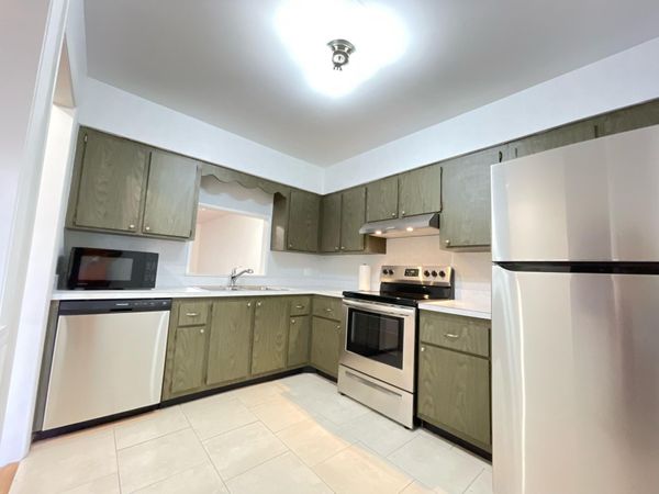2302 Sunrise Boulevard, Unit 202, Fort Pierce, FL 34982