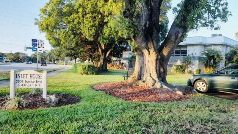 2302 Sunrise Boulevard, Unit 202, Fort Pierce, FL 34982 Photo