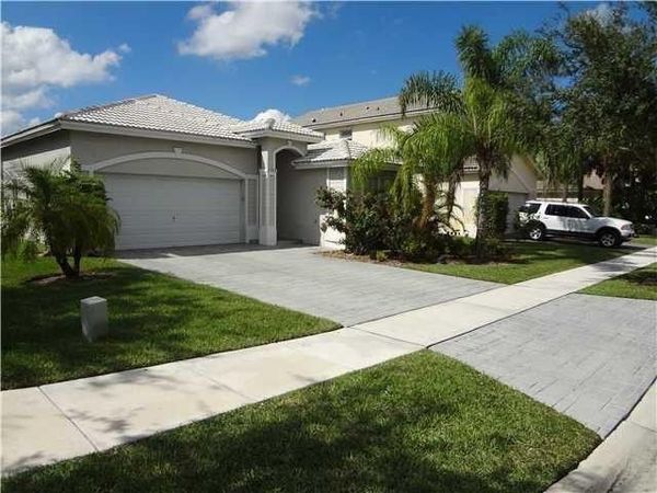 7953 NW 70TH Avenue, Parkland, FL 33067
