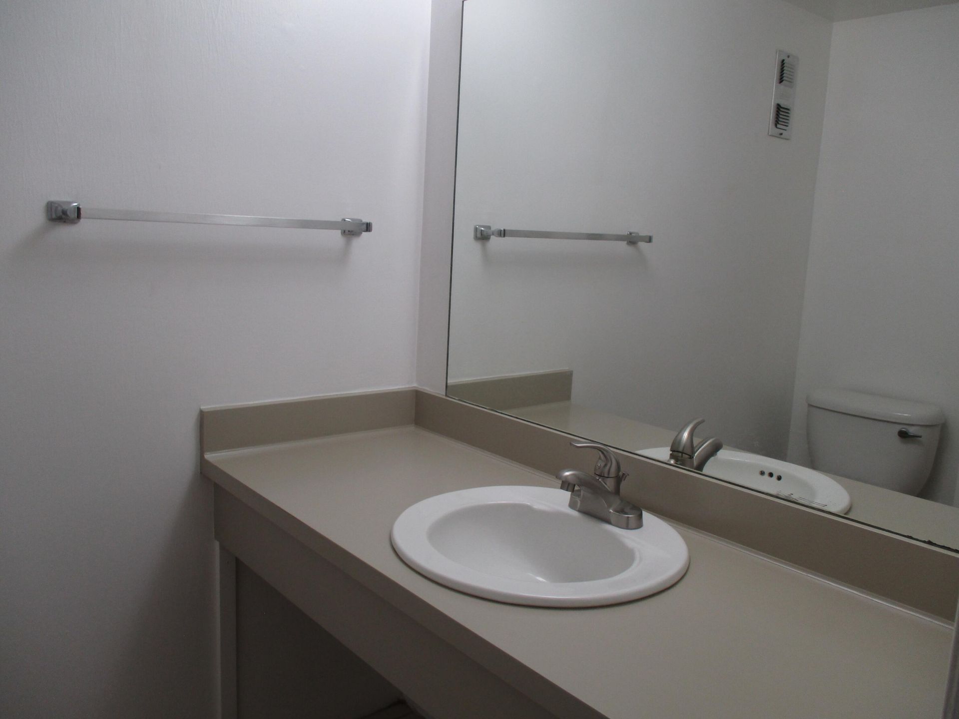 2761 Taft Street, Unit 207, Hollywood, FL 33020 Photo