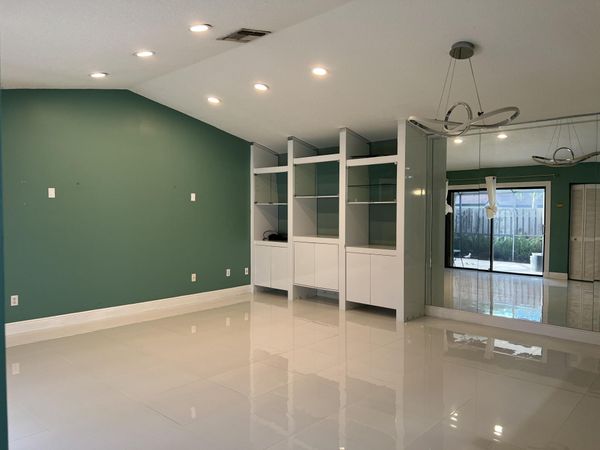 8951 SW 19TH Street, Unit G, Boca Raton, FL 33433
